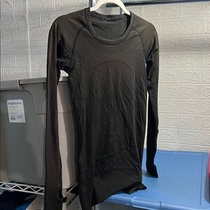 THANKSGIVING SALE
lululemon athletica Long Sleeve Tee - Black